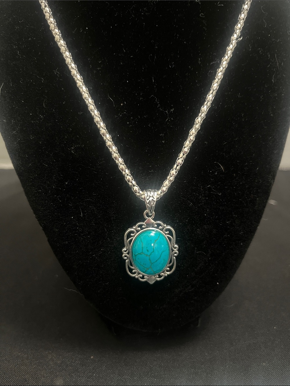 Jewelry Set - Picture 2 of 6